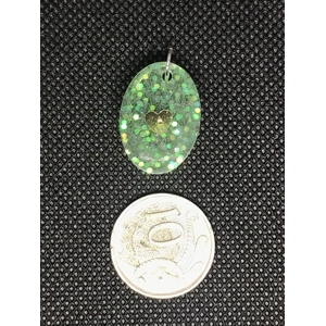 Resin pendants assorted colours and shapes with glitter