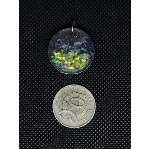 Resin square, round or small rectangle pendant with flowers and glitter