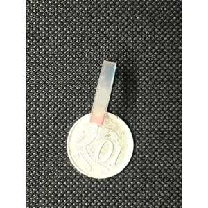 Resin Ring approx 18mm diameter with Peacock Feather in bl..