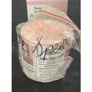 Love spell candle with pink crystals 295 grams