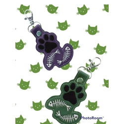 Paw & fish bones keychain