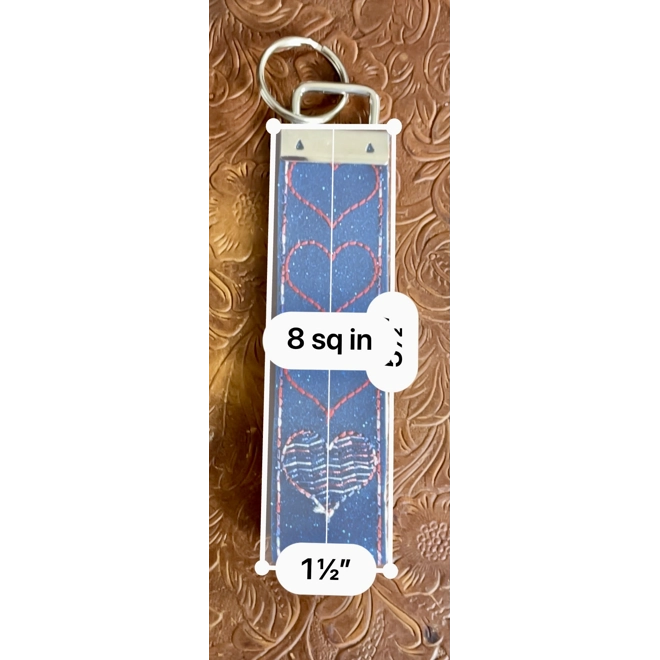 Additional Image for Heart wristlet