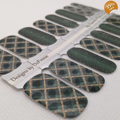 My Favorite Plaid is Gr..