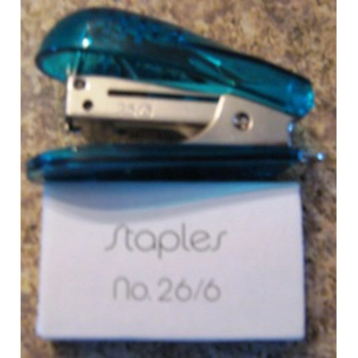 Stapler 26/6 small with Box of Staples title=