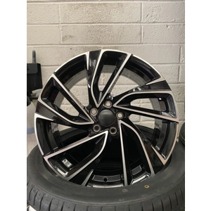 18" FJA97 Bp 5x112 Alloy wheels