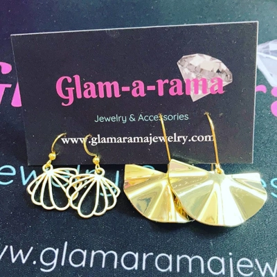 Retro inspired earring set
