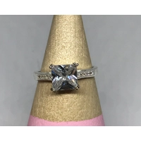 Princess Cut Solitaire - sizes 8-10