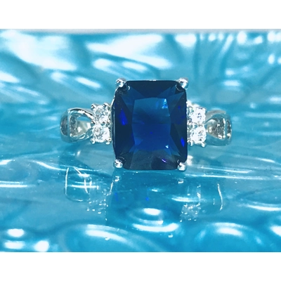 Blue rectangle with crystal accent ring - sizes 8-10