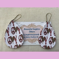 Peace, Love and Crawfish Light we..