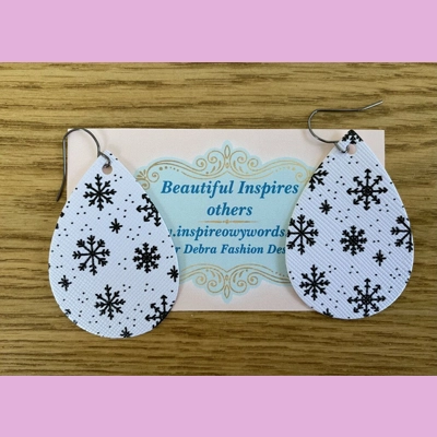 Snowflake Light Weight Faux Leather Dangle Earrings Snowflake Light Weight Faux Leather Dangle Earrings