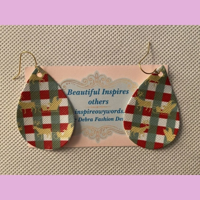 Santa Sleigh With Reindeer Light Weight Faux Leather Dangle Earrings Santa Sleigh With Reindeer Light Weight Faux Leather Dangle Earrings