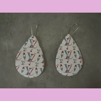 LV  red, white And blue rocket po..