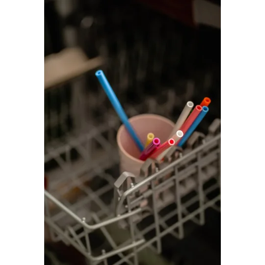 straws in a dishwasher to show they are dishwasher safe