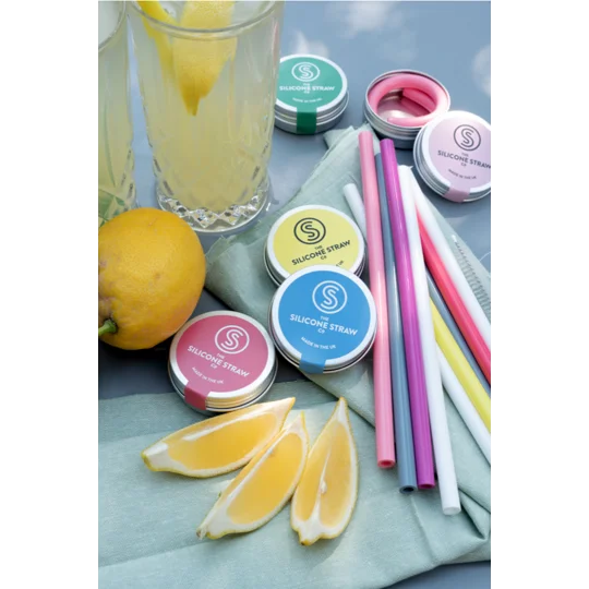 REUSABLE SILICONE STRAW WITH TRAVEL TIN