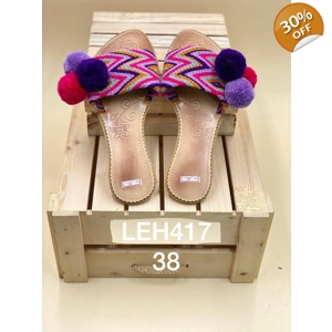 Sandals with Pompoms