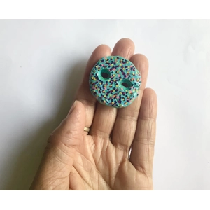Cute button brooches Cute button brooches