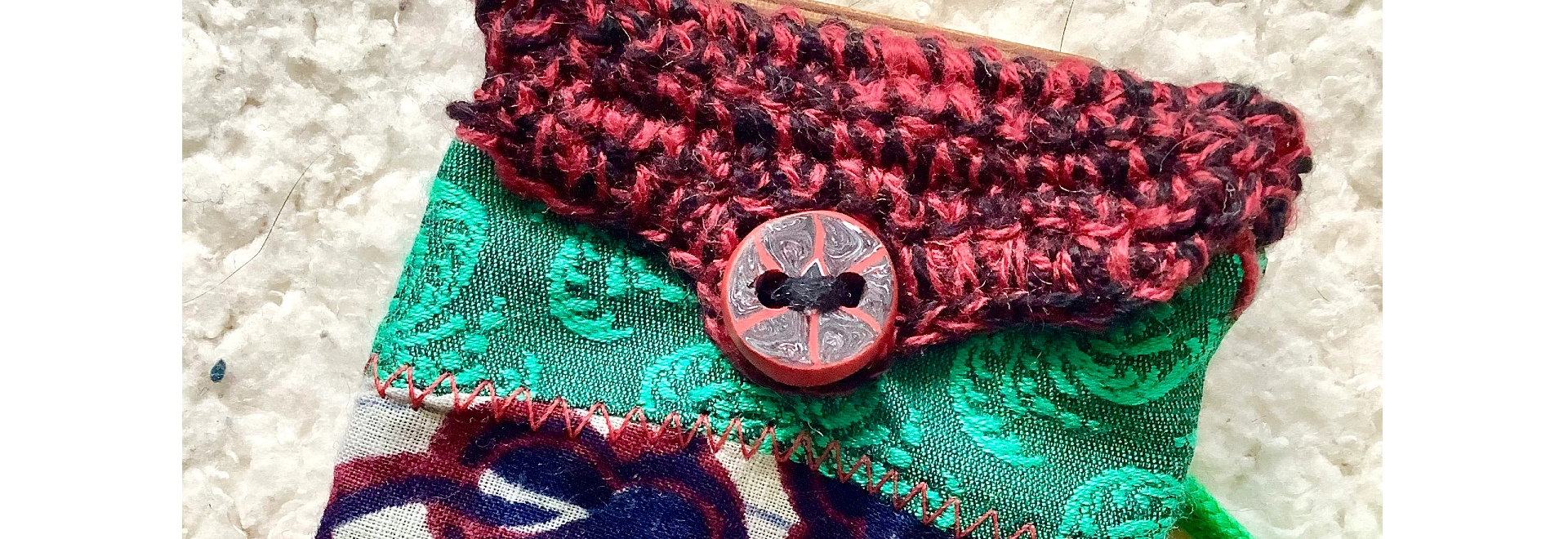 Handmade button (clay)