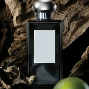 Oud and Bergamot Fragrance