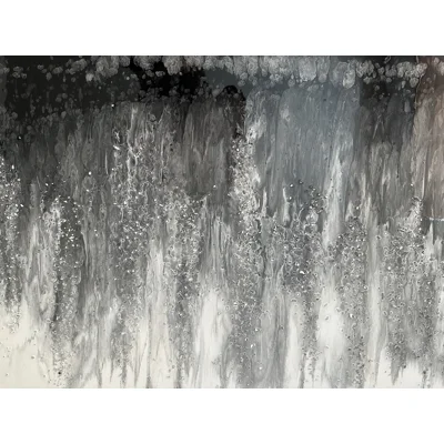 ICELANDIC  CRYSTALLIZED  WATERFALL