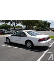 1994 FORD THUNDERBIRD V8