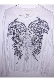 T-SHIRT XL SKULLS LONG SLEEVE
