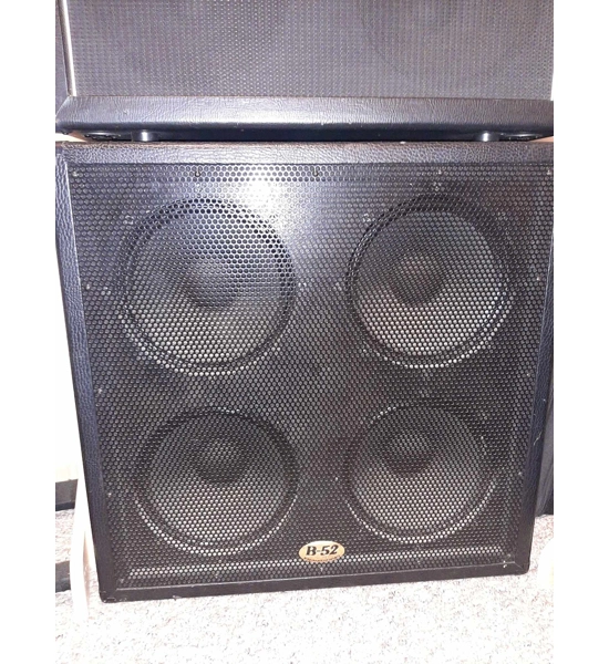 GUITAR CAB B52