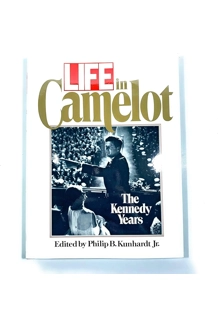 BOOK LIFE IN CAMELOT THE KENNEDY YEARS