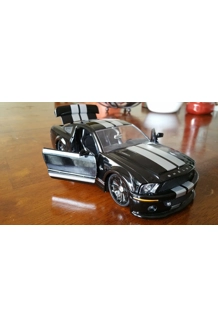 DIECAST 2008 FORD SHELBY GT-500KR