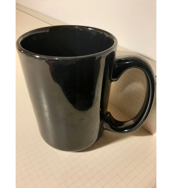 MUG BLACK