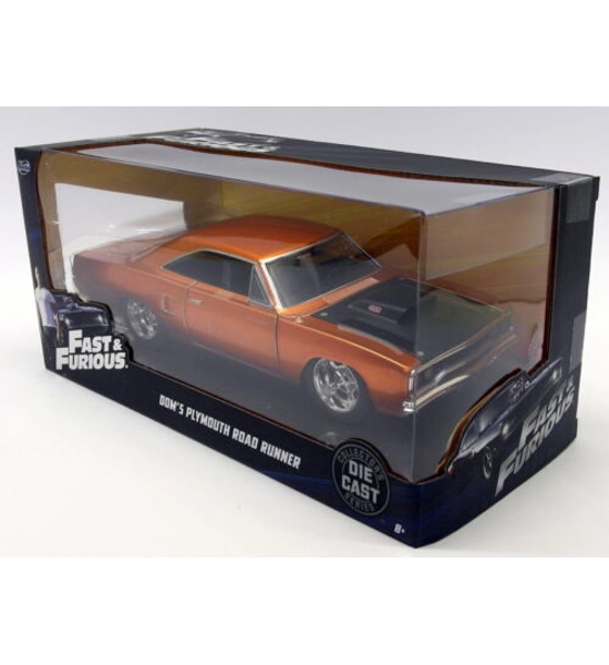 DIECAST DOM'S PLYMOUTH ROAD RUNNER