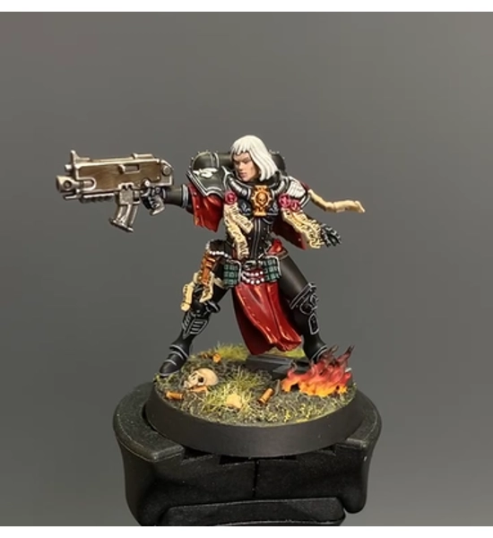 WARHAMMER CUSTOM FIGURINE SISTER TARIANA PALOS