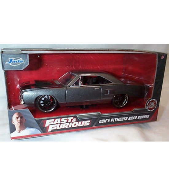 DIECAST DOM'S PLYMOUTH ROAD RUNNER