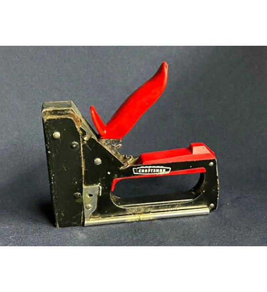 STAPLE GUN CRAFTSMAN 6844