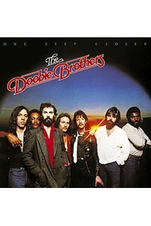 RECORD THE DOOBIE BROTHERS ONE STEP CLOSER