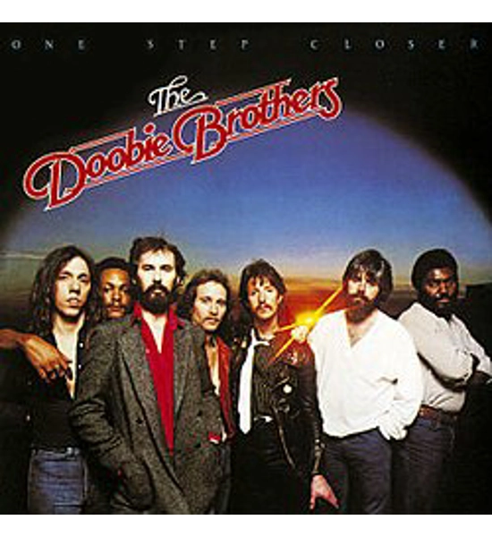 RECORD THE DOOBIE BROTHERS ONE STEP CLOSER