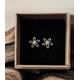 Open flower stud earrings