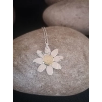 Large summer daisy pendant