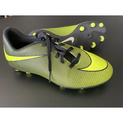 6 Youth Soccer Cleats, Black & Yellow