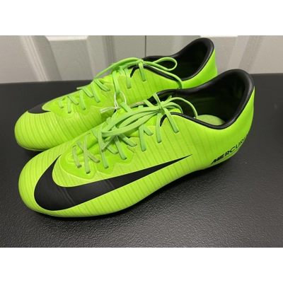 3.5 Youth Boys Soccer Cleats, Neon Green