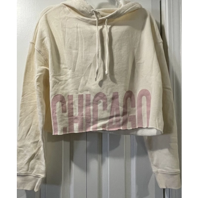 M Womens Crop Hoodie, Ivory, Chicago