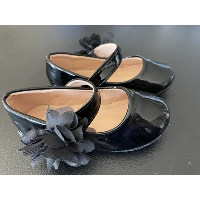 6 Girls Dress Shoes, Black Patent, Flower
