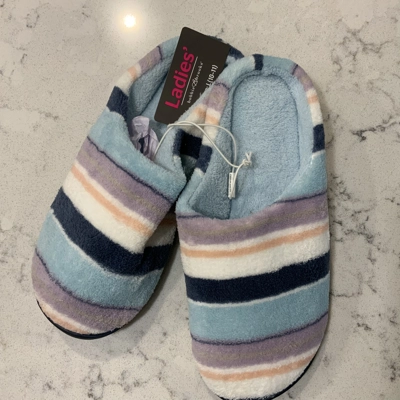 L (10-11) Ladies Slippers