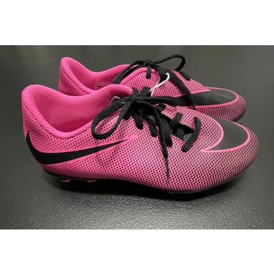 3.5Y Girls Cleats, Soccer