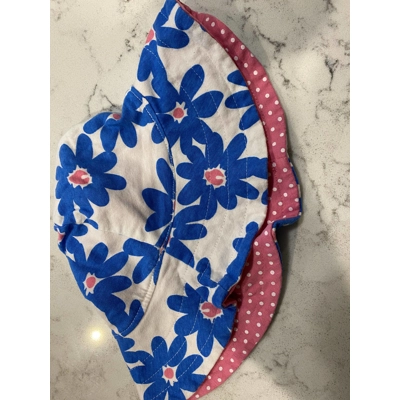 One size infant girls bucket hat