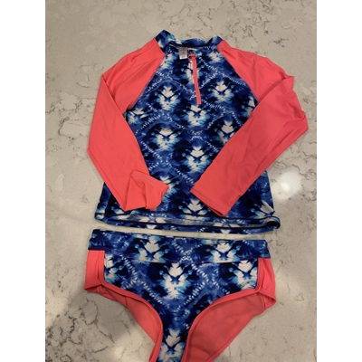 12 Youth Girls Rashguard Top and Bottoms
