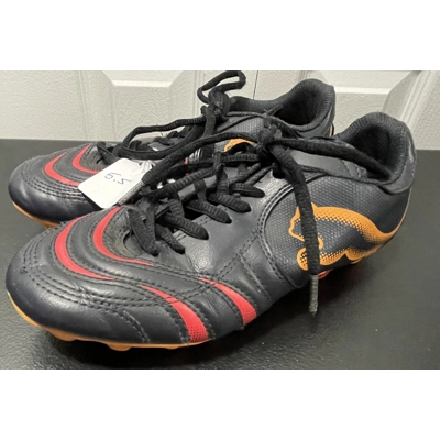 5.5 Youth Boys Soccer Cleats, Black