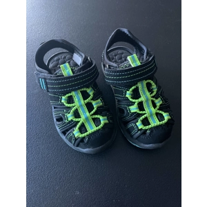 7 Toddler Boys Sandals, Blac..