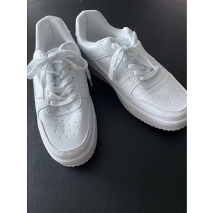 8 Womens Sneakers, White