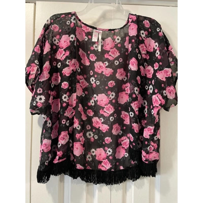 16/18 Girls Ruana, Black, Pink Floral