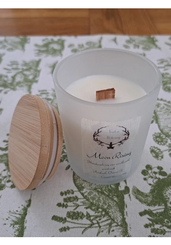 Moon rising candle